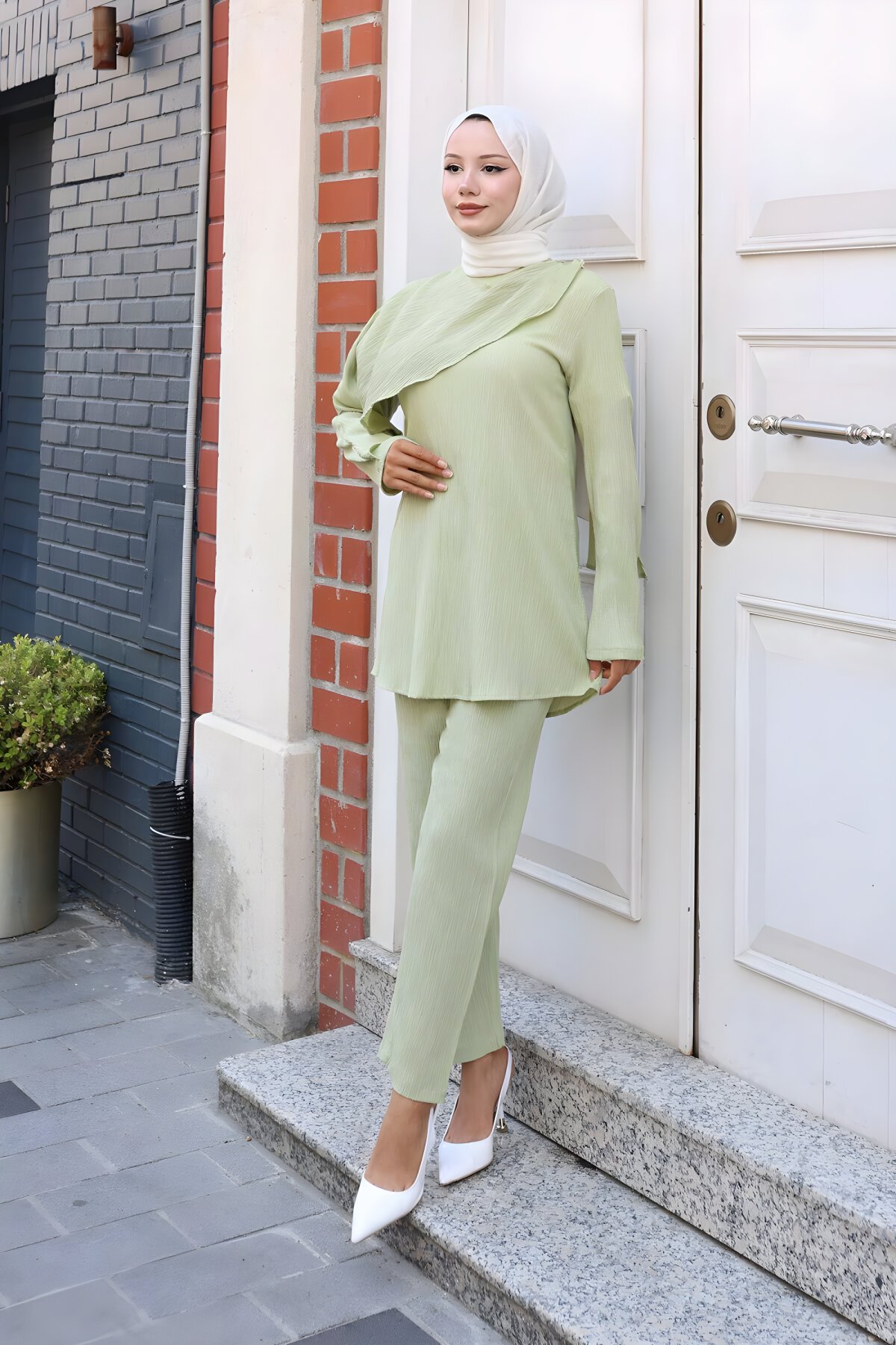 طقم محتشم ثنائي لون نعناعي بتفاصيل كاب - Misskayle