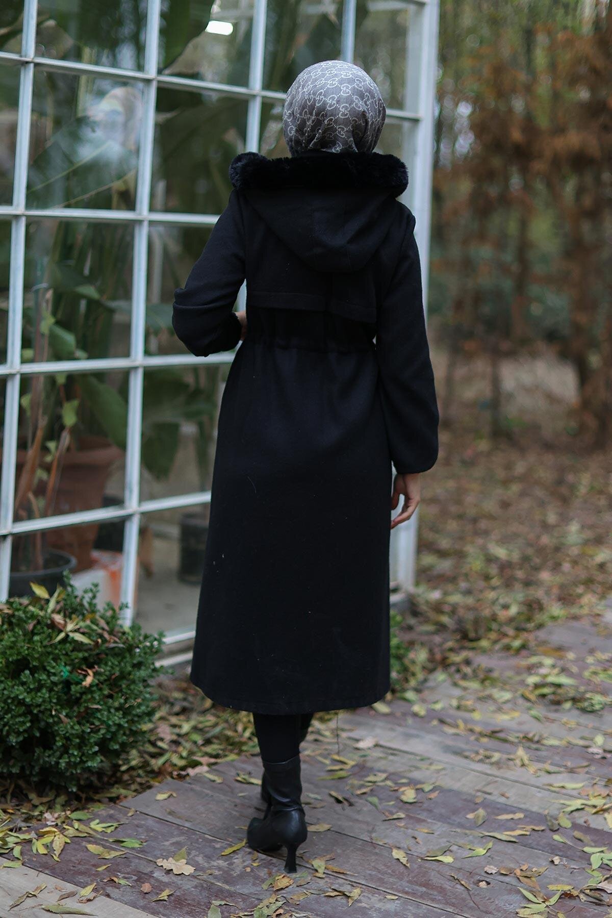 Melton Tunnel-Detail Modest Winter Coat - Black - Misskayle