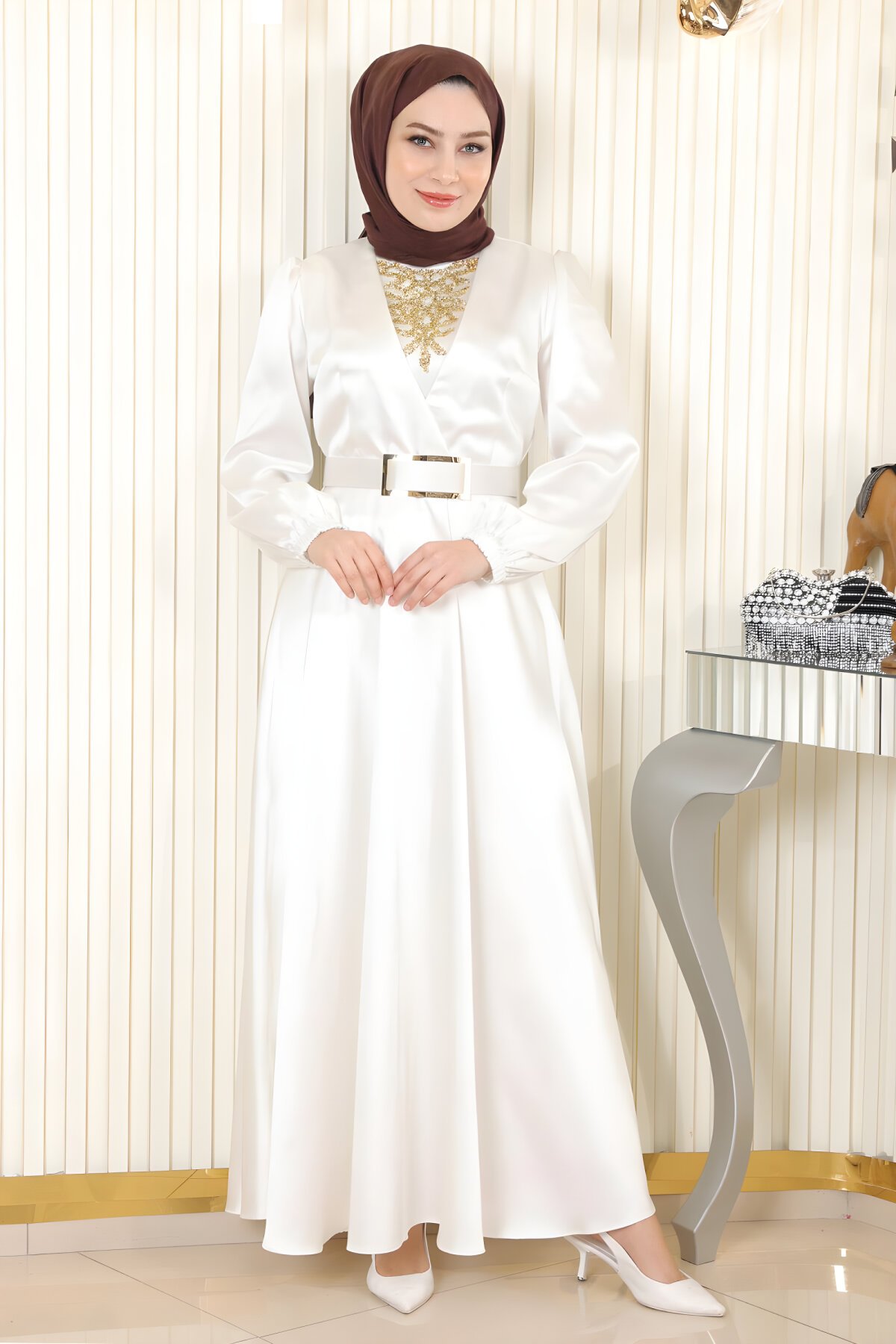 Beyaz Saten Taş Detaylı Tesettür Abiye Elbise - Modamihram