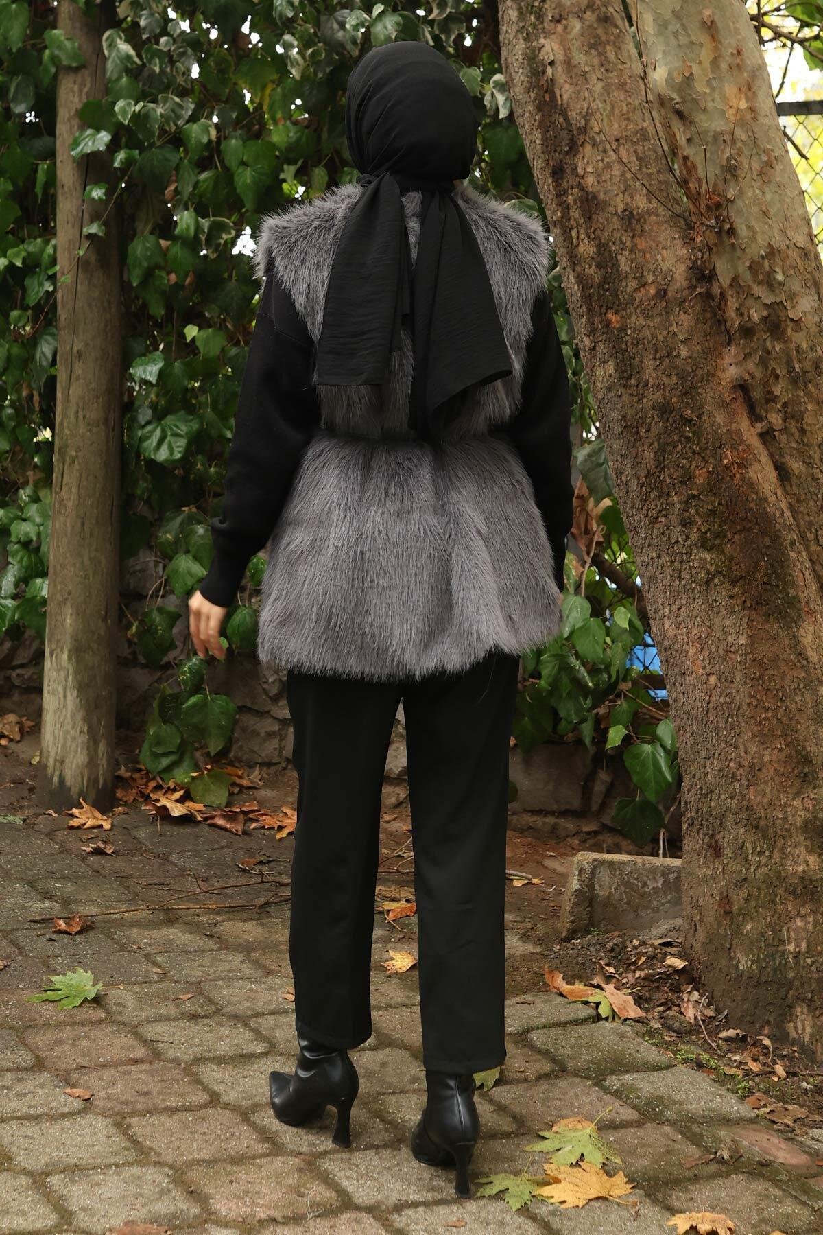Faux Fur Trimmed Belted Modest Vest - Grey - Modamihram