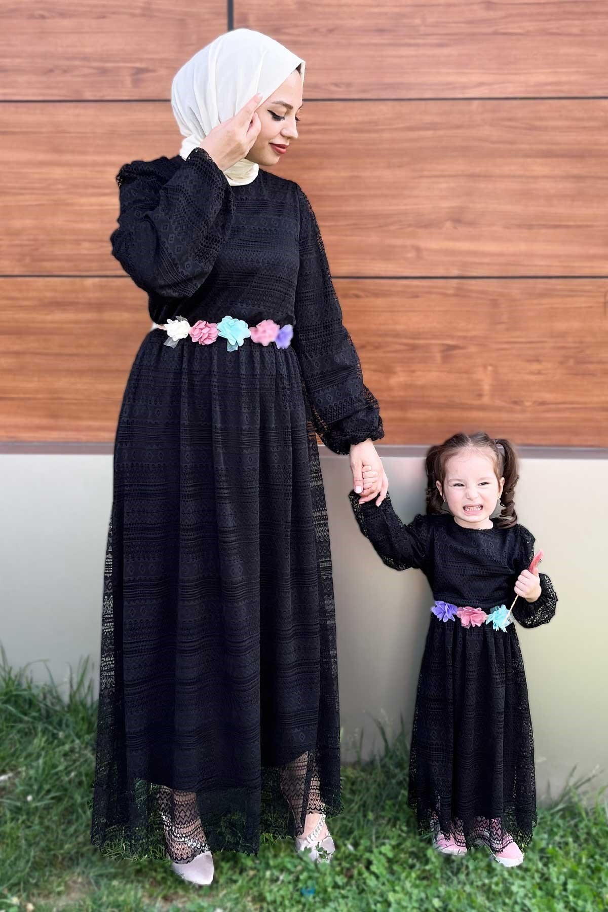 Mom Style Lace-Detailed Modest Dress - Black - Modamihram