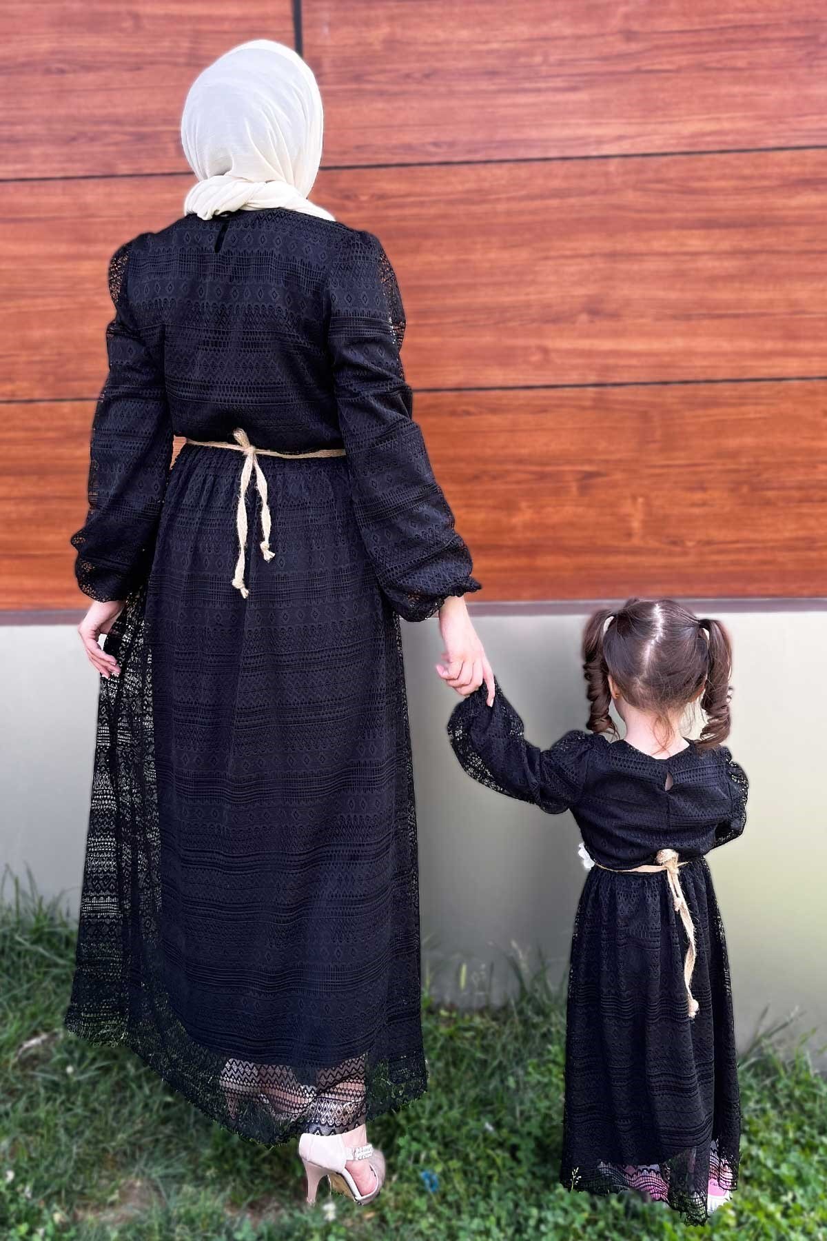 Mom Style Lace-Detailed Modest Dress - Black - Modamihram