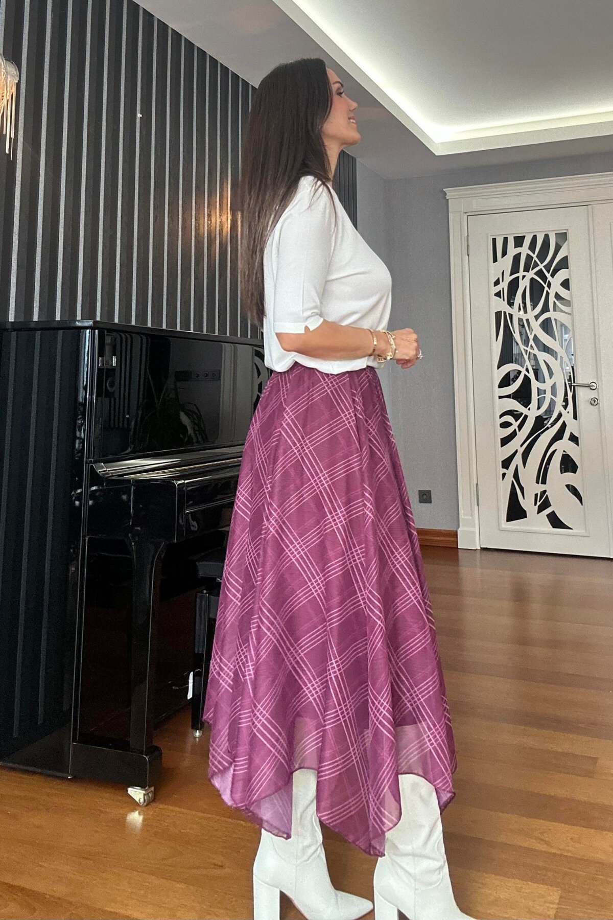 Asymmetrical Plaid Chiffon Elastic Waist Modest Skirt - Burgundy - MOZENA