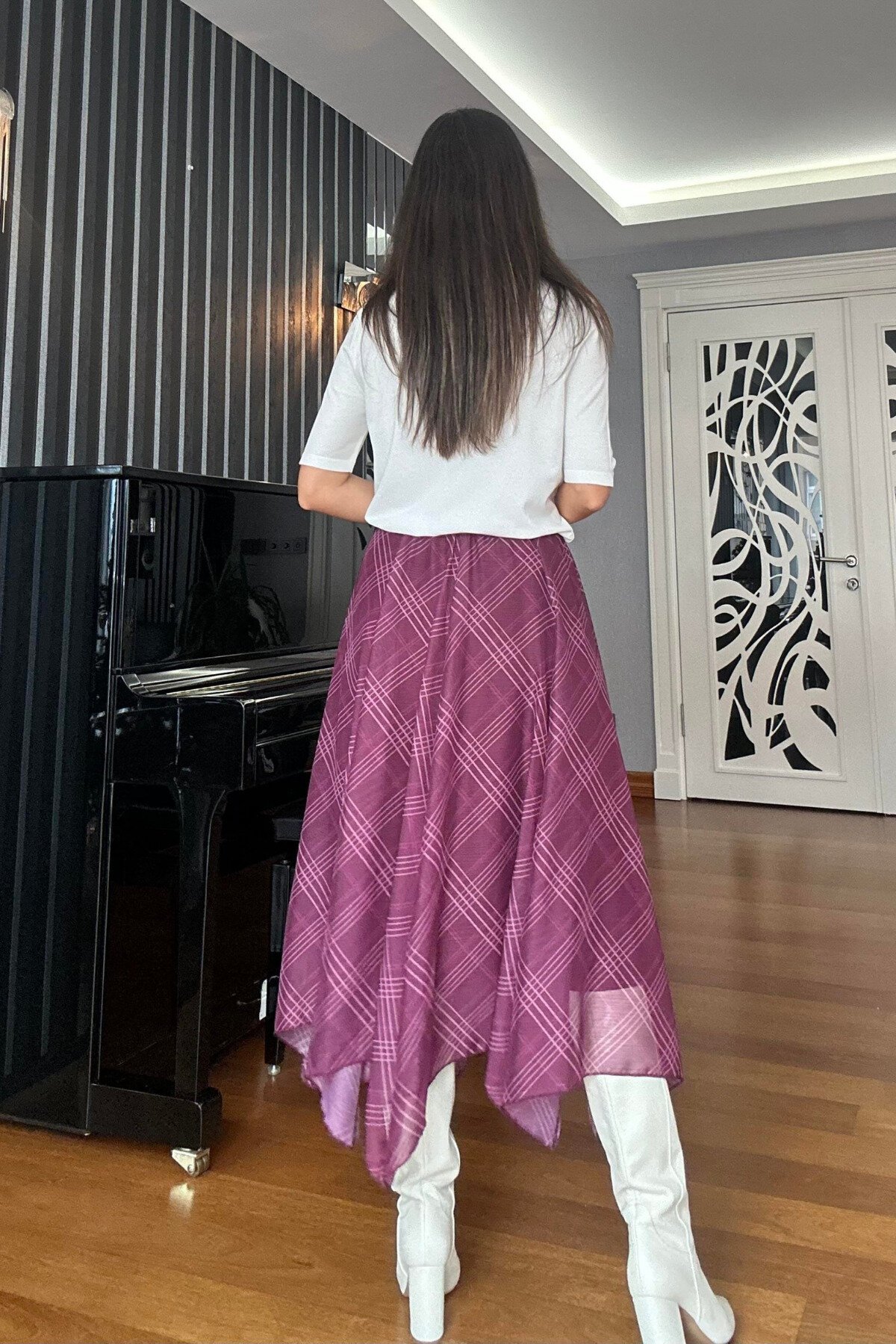 Asymmetrical Plaid Chiffon Elastic Waist Modest Skirt - Burgundy - MOZENA