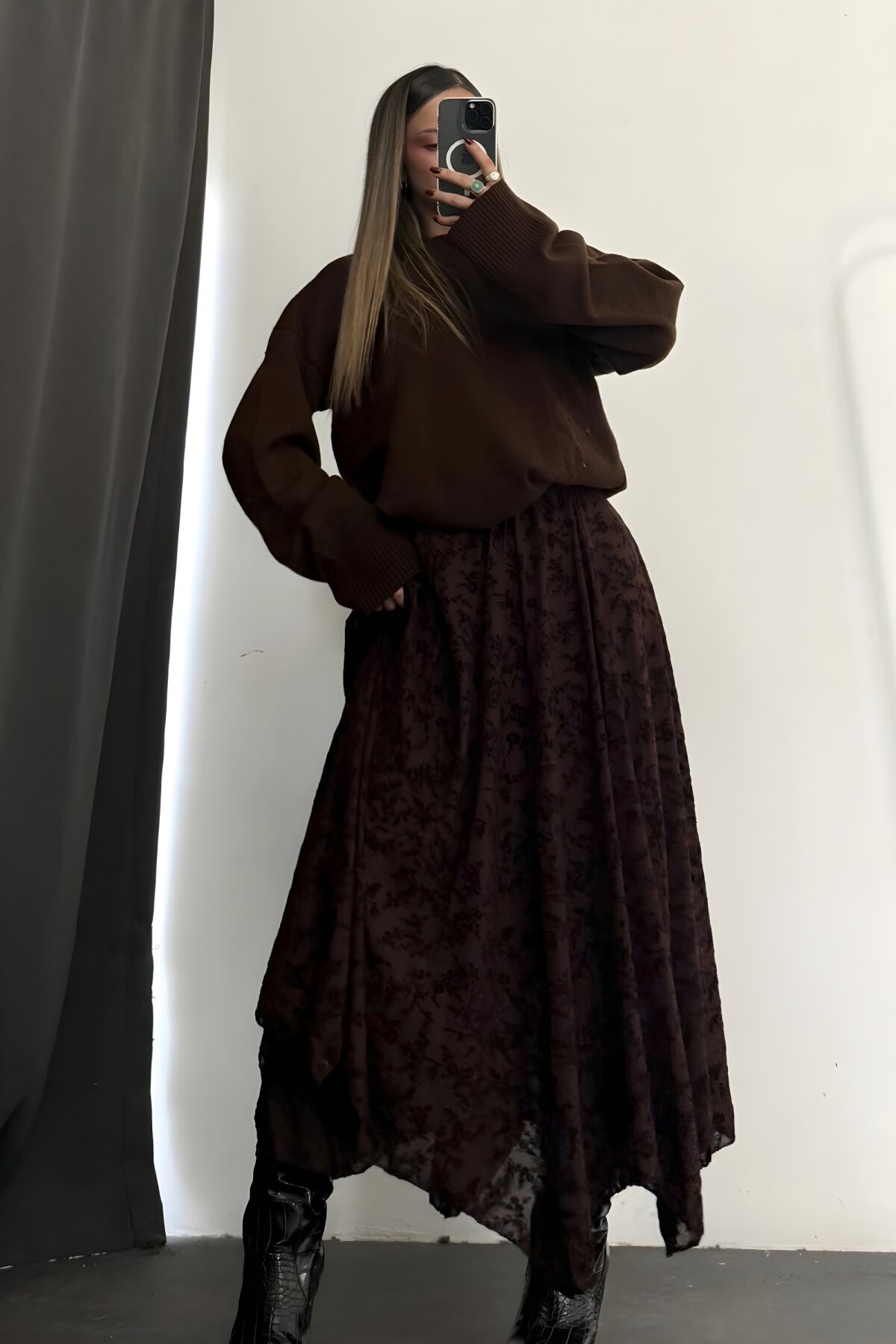 Kahverengi Çiçek Desenli Asimetrik Tül Tesettür Etek - MOZENA