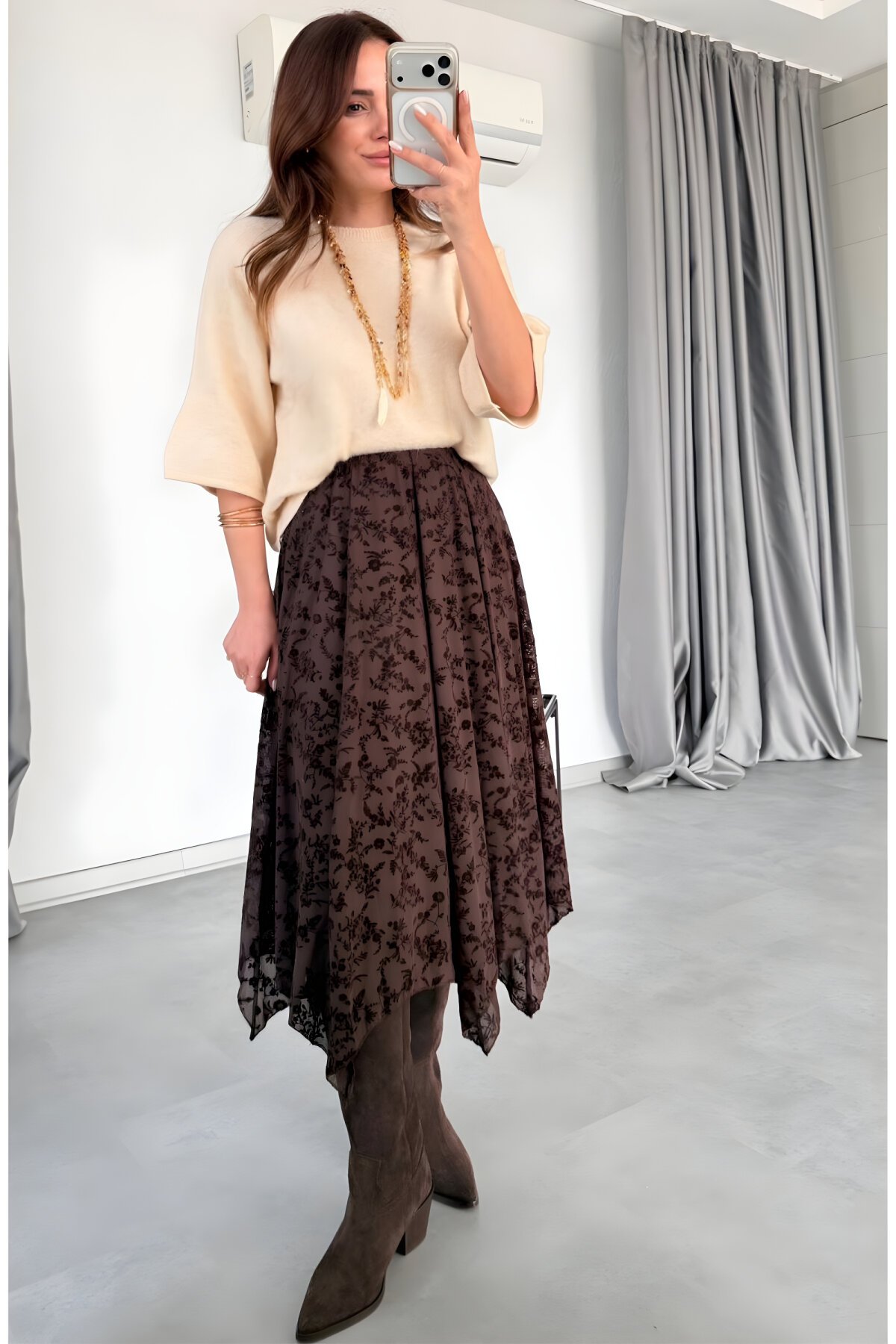 Kahverengi Nakış İşlemeli Asimetrik Kesim Tesettür Etek - MOZENA