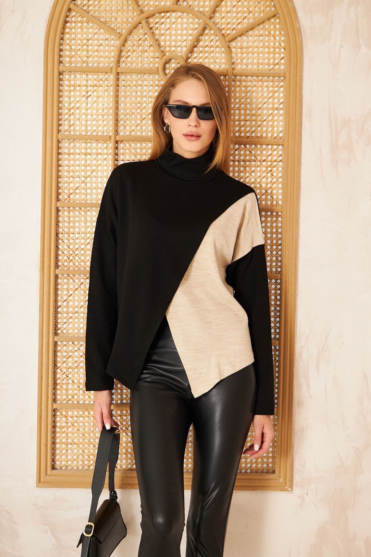 Asymmetric Two-Layer Turtleneck Modest Sweater - Black Beige - Pasaklı Giyim