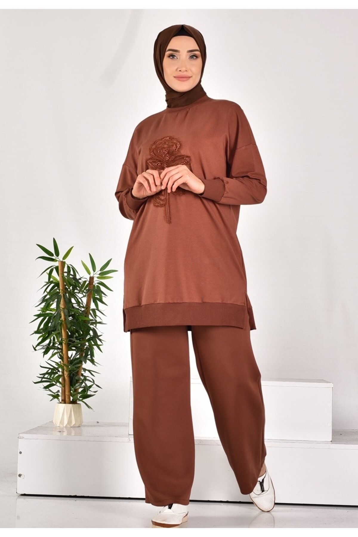 Double-Knit Pearl Embroidered Modest Tunic - Coffee - Puane
