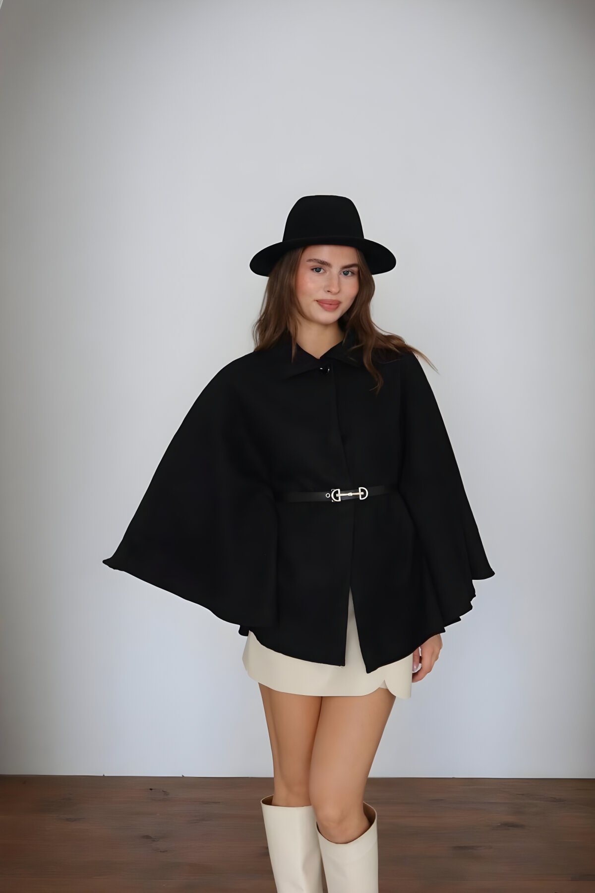 Siyah Pelerin Kaşe Kemerli Panço - RAWEA FASHİON