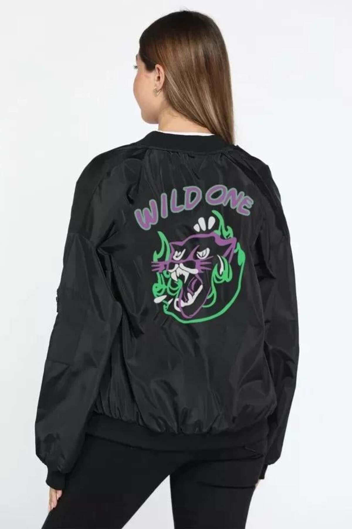 جاكيت بومبر محتشم أسود بطبعة Wild One - RAWEA FASHİON