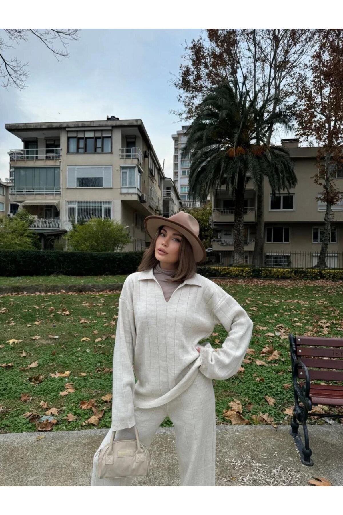 Two-Piece Stripe-Detail Knitted White-Collared Modest Set - RAWEA FASHİON