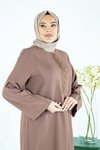 Kahverengi A Kesim Pilili Önü Dantel Boncuk Detaylı Tesettür Elbise