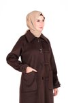 Kahverengi Kaşe Düğme Detaylı Tesettür Kaban