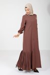 Kahverengi Pliseli Yandan Cepli Düğmeli Ferace