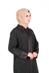 Siyah Fermuarlı Yakası ve Kolları Detaylı Kap