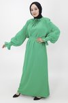 Yeşil Balon Kol Çiçek Aksesuar Detaylı Tesettür Elbise