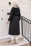 Siyah Kapşonlu Yazı Detaylı Tesettür Mont