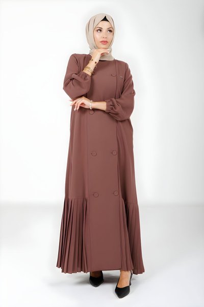 Kahverengi Pliseli Yandan Cepli Düğmeli Ferace