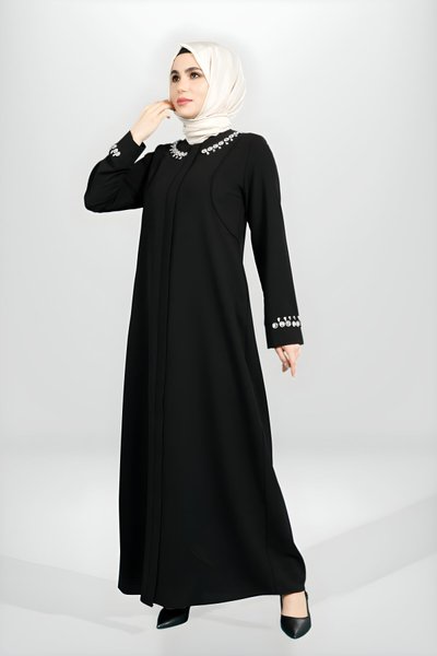 Siyah Fermuarlı Yaka Kol İşlemeli Ferace