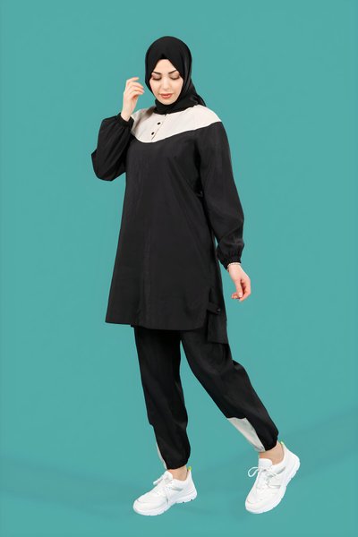 Siyah Jogger Pantolonlu Düğmeli Tunik Tesettür Takım Eşofman