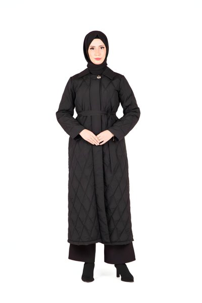 Siyah Kapitone Yakası Taş Düğmeli Tesettür Kaban