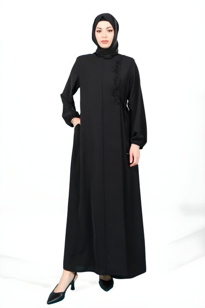 Siyah Yandan Bağlamalı Nakış Detaylı Ferace