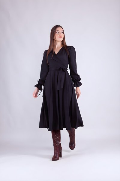 Siyah Midi Boy Uzun Kol Kruvaze Yaka Tesettür Elbise