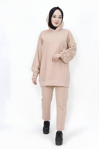 Bej Kapüşonlu Yıldız Zımba Detaylı Tesettür Takım