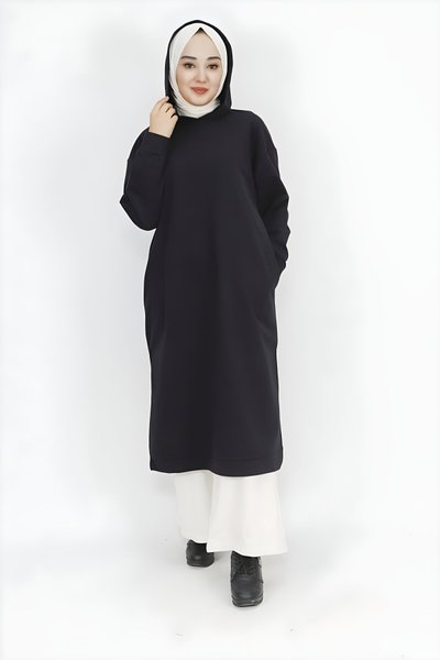 Siyah Kapüşonlu İp Kumaş Yırtmaç Detaylı Tunik