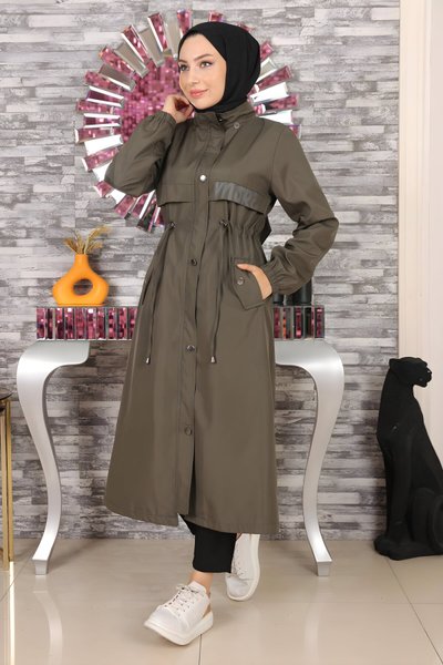 Haki Kapüşonlu Yazı Detaylı Mont