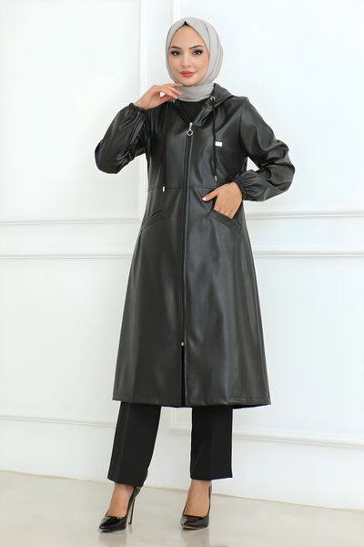 Siyah Deri Detaylı Kap