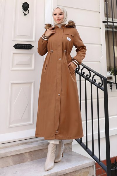 Taba Kapüşonlu Arma Detaylı Tesettür Mont