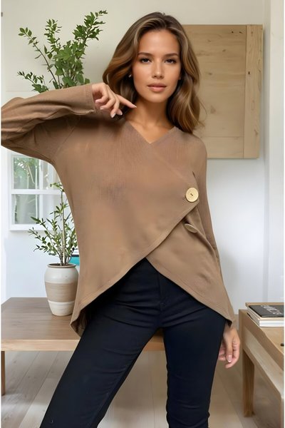Kahverengi Salaş Uzun Asimetrik Kesim Düğmeli Hırka