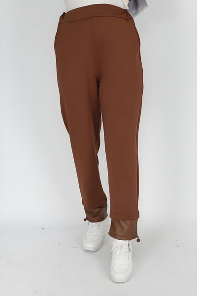 Taba Scuba Kumaş Paçası Deri Detaylı Tesettür Pantolon