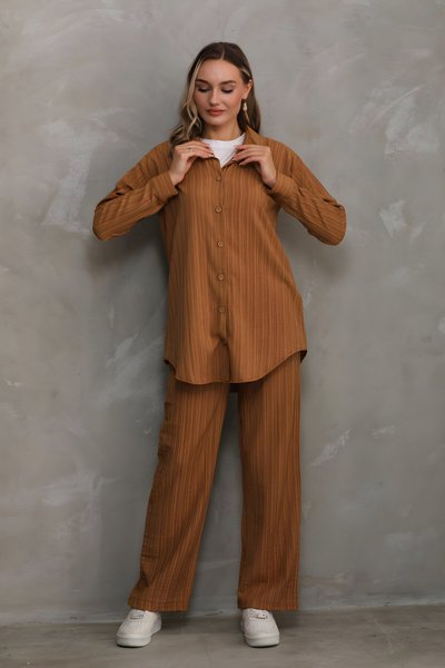 Kahverengi Üçlü Gömlek Pantolon T-shirt Takım