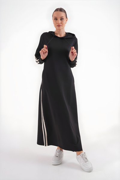 Siyah Uzun Spor Şeritli Tesettür Elbise