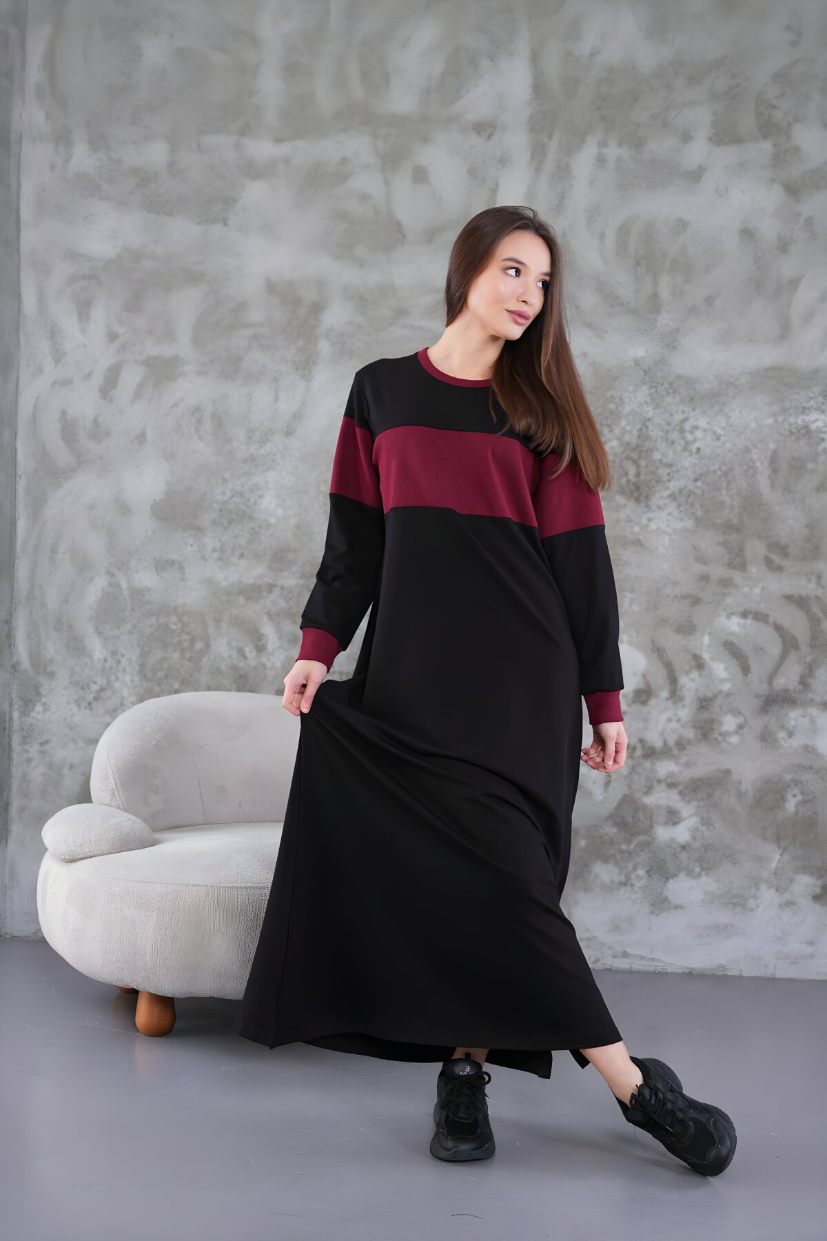 Sporty Color-Blocked Ribbed Modest Dress - Maroon - Westbound