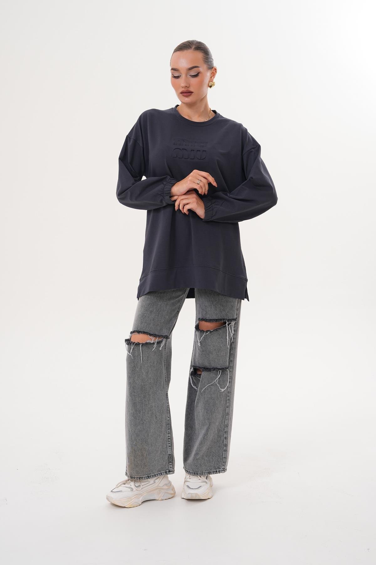 Crew-Neck Miu Embossed-Print Sweatshirt Tunic - Smoke Grey - Westbound