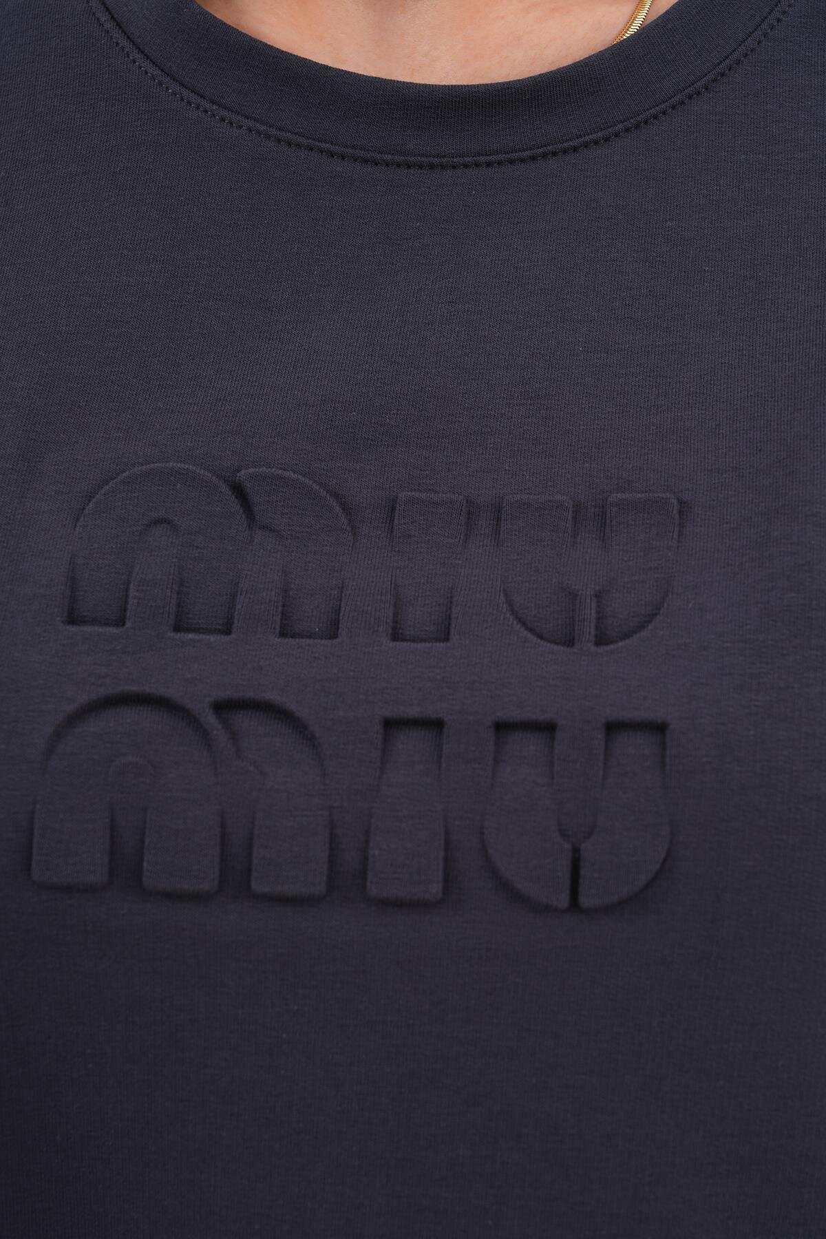 Crew-Neck Miu Embossed-Print Sweatshirt Tunic - Smoke Grey - Westbound