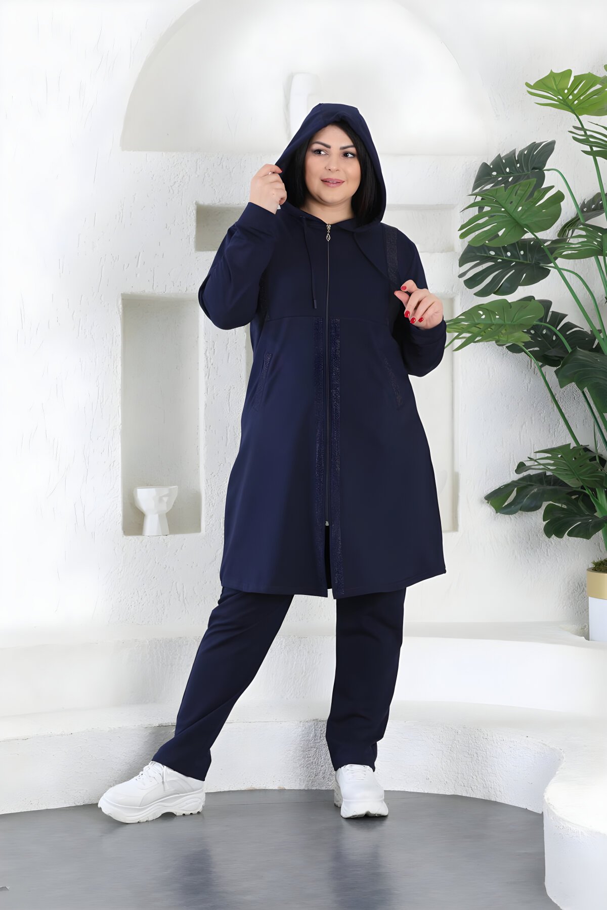 Lacivert Battal Taş Detaylı Fermuarlı Kapüşonlu Tesettür Eşofman - Westbound