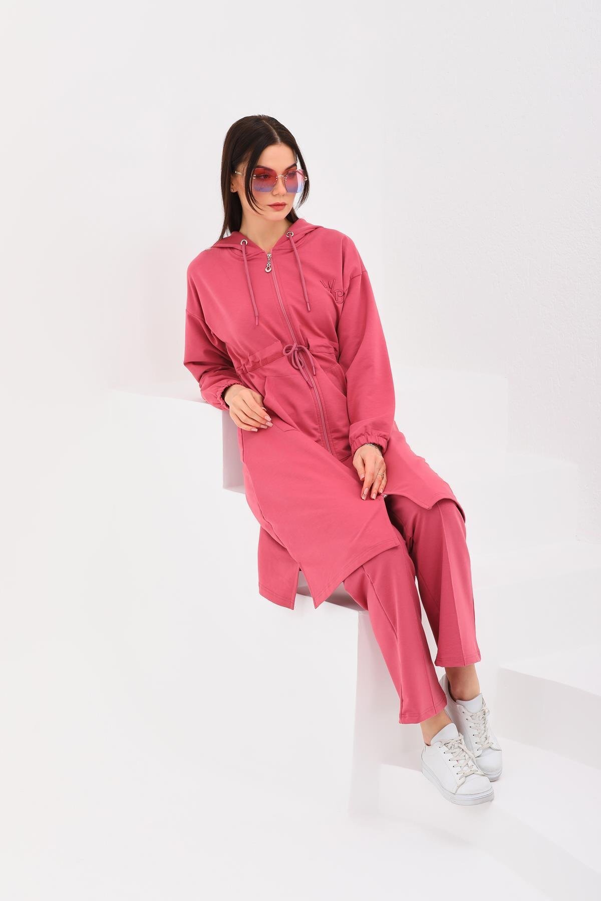 Trenchcoat-Style Modest Tracksuit Set - Pomegranate - Westbound