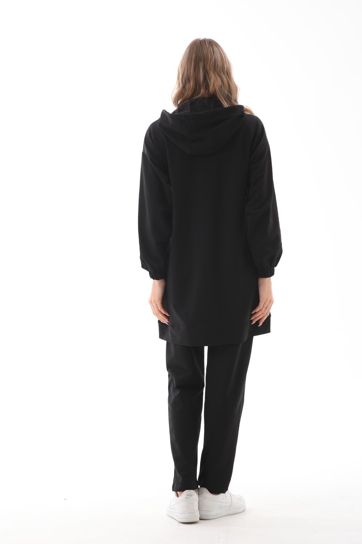 Sequin-Detail Casual Two-Piece Modest Tracksuit Set - Black - Westbound
