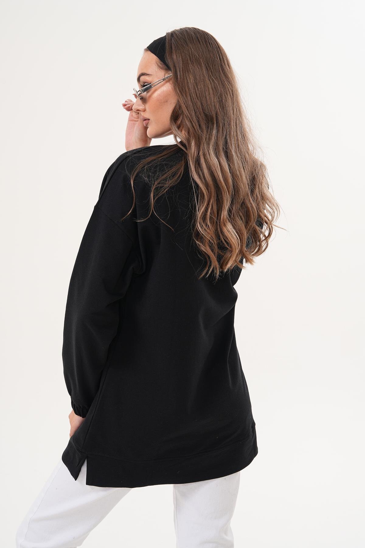 Siyah Uzun Kol Sweatshirt Bisiklet Yaka "Be Yourself" Tesettür Tunik - Westbound
