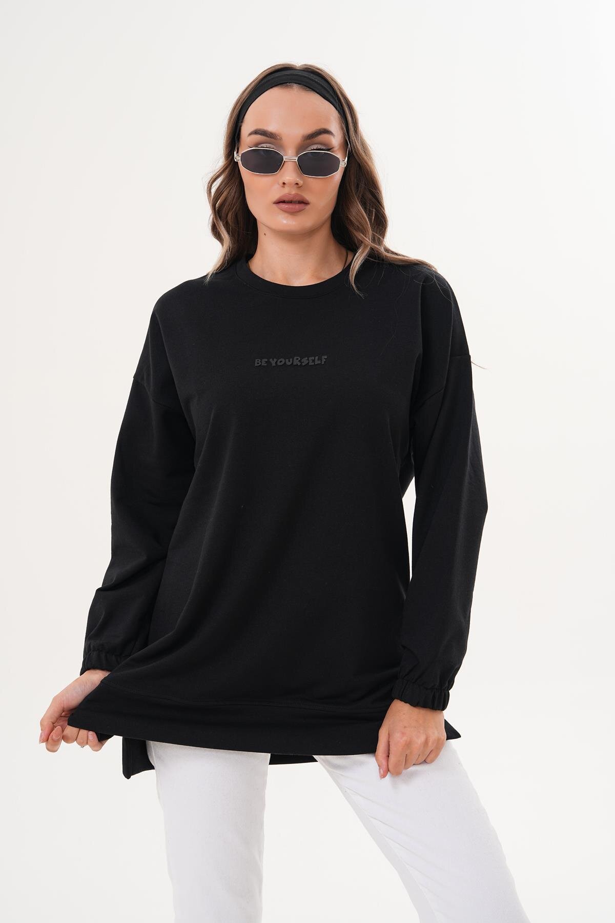 Siyah Uzun Kol Sweatshirt Bisiklet Yaka "Be Yourself" Tesettür Tunik - Westbound