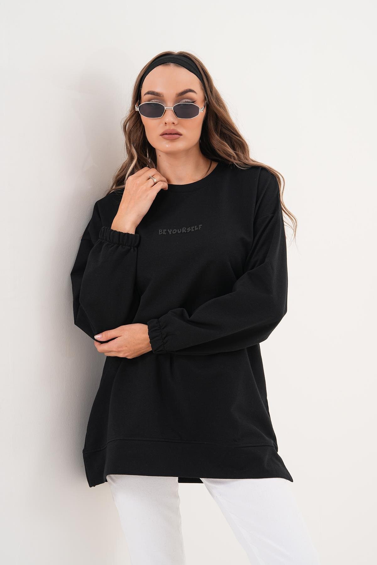 Siyah Uzun Kol Sweatshirt Bisiklet Yaka "Be Yourself" Tesettür Tunik - Westbound