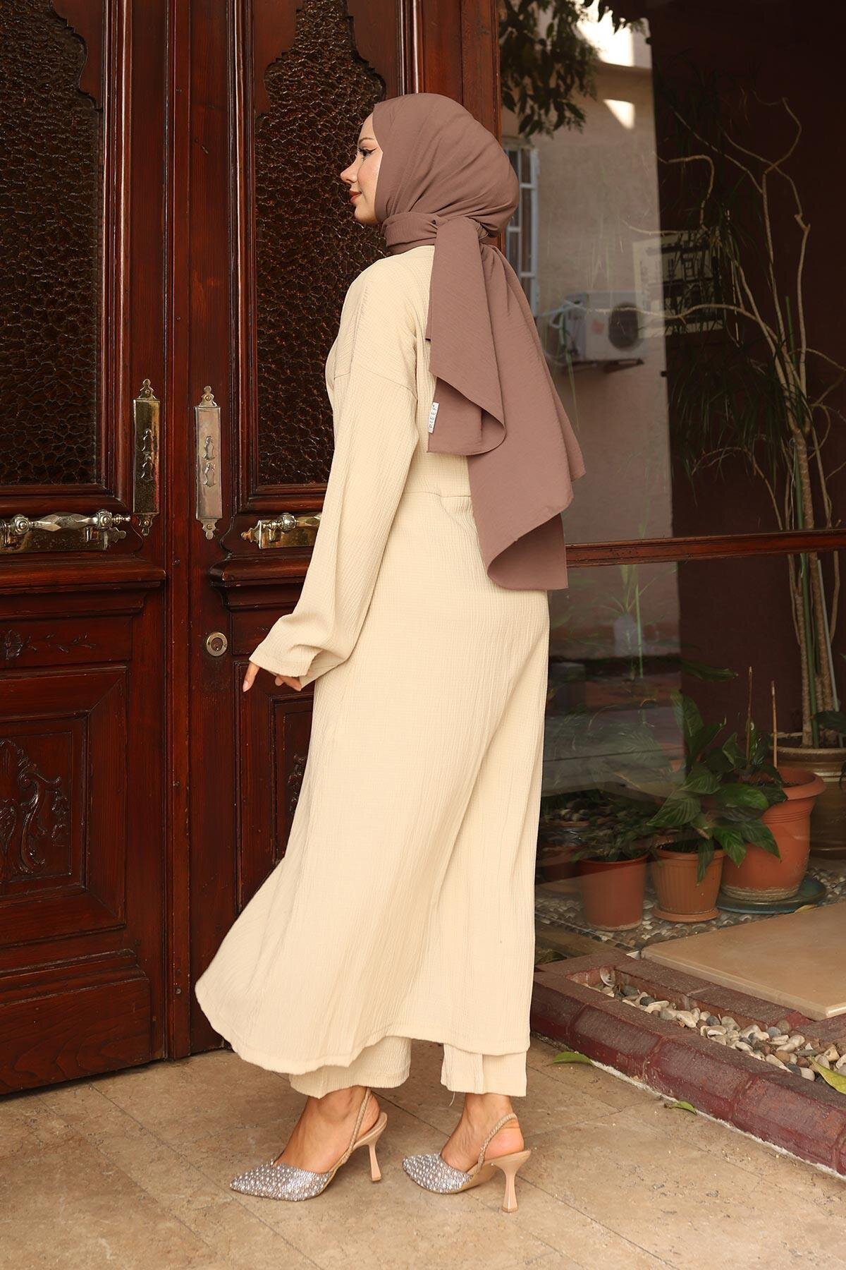 Long Double Collar Detail Set - Beige - Misskayle