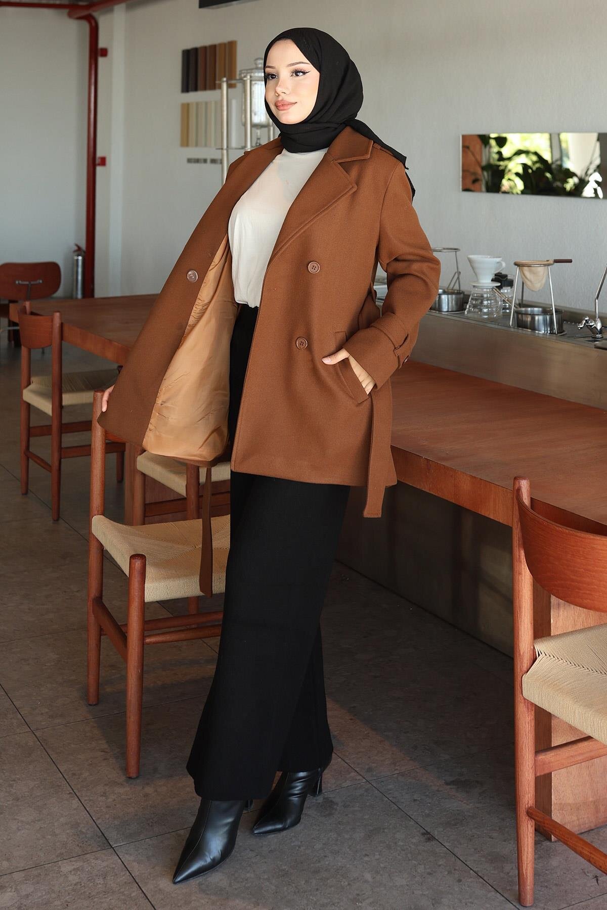 Melton Button-Detailed Winter Coat - Brown - Modamihram