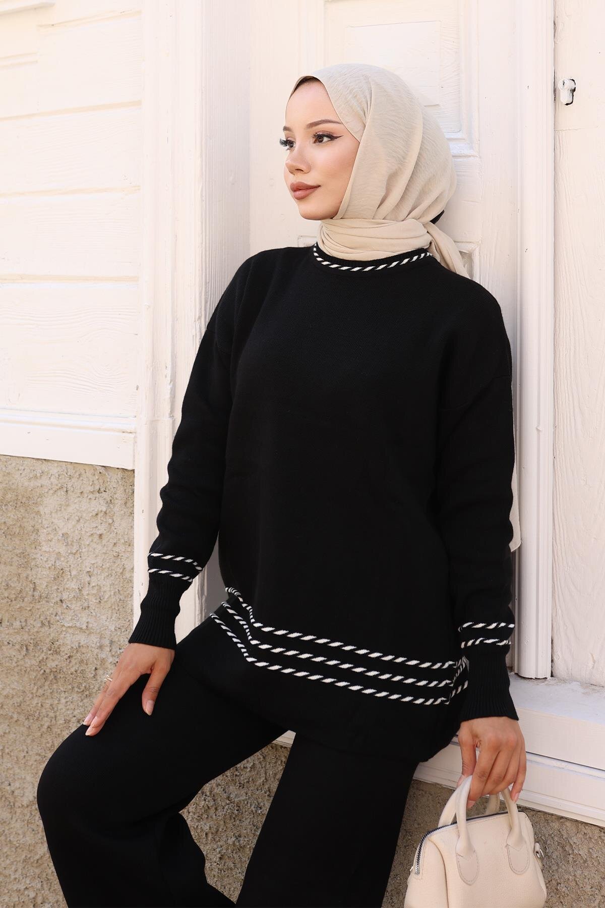 Two-Piece Knit Stripe-Detail Modest Set - Black - Modamihram