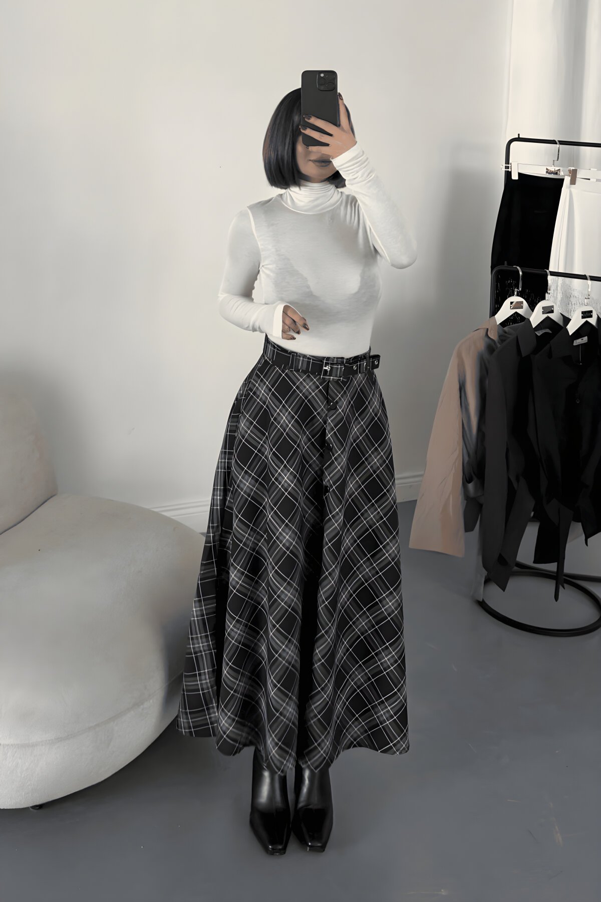 Plaid Front-Buttoned Belted Skirt - Black - MOZENA