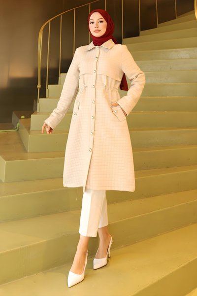 Bej Kapitone Düğmeli Beli Bağcıklı Kap